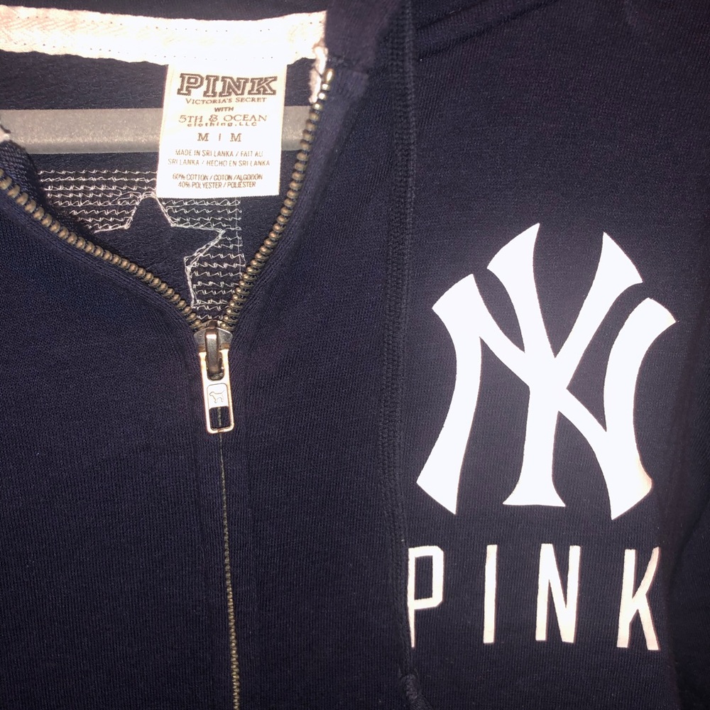 *SOLD* VS PINK New York Yankee hoodie